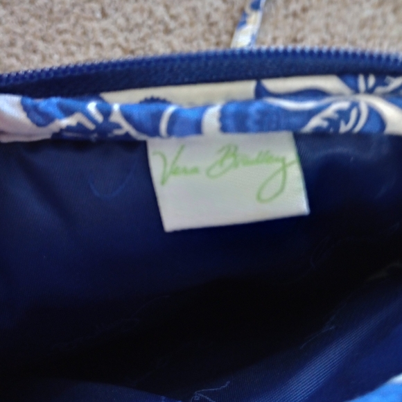Vera Bradley Floral Blue and White Crossbody Bag - Picture 5 of 5